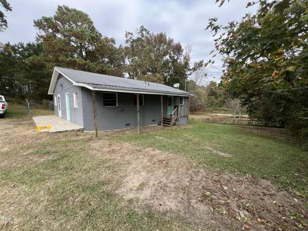 5486 B Us Hwy 301, Four Oaks, NC 27524