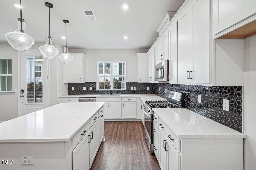 602 Hillfarm Drive, Wake Forest, NC 27587