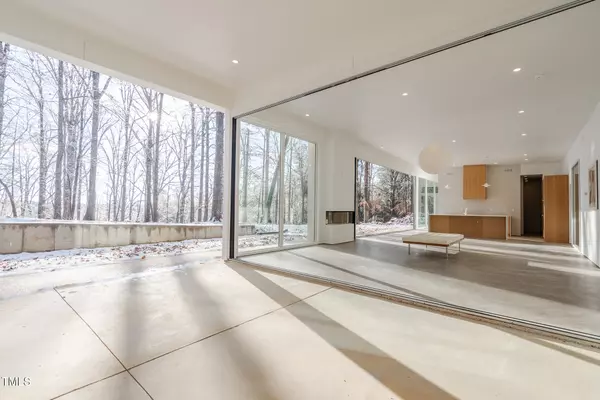 6358 Pathway Ct Court, Chapel Hill, NC 27516