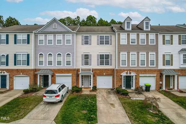 707 Sutter Gate Lane, Morrisville, NC 27560