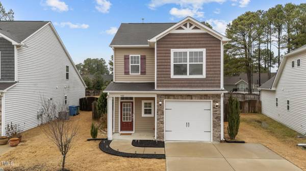 532 Smithridge Way, Fuquay Varina, NC 27526