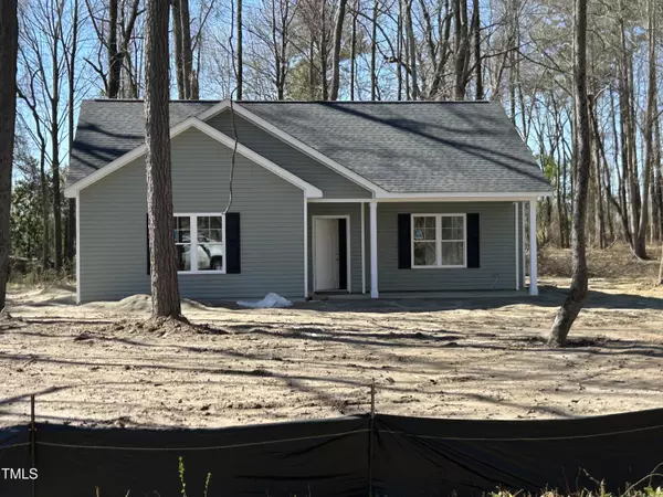 4694 Mcneill Hobbs Road, Bunnlevel, NC 28323