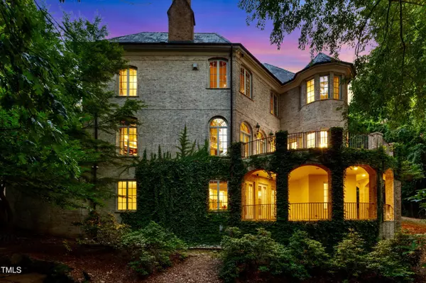 2658 Davis Street, Raleigh, NC 27608