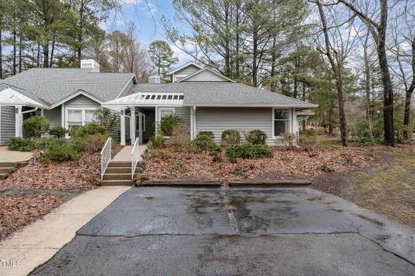 100 White Oak Way, Chapel Hill, NC 27514