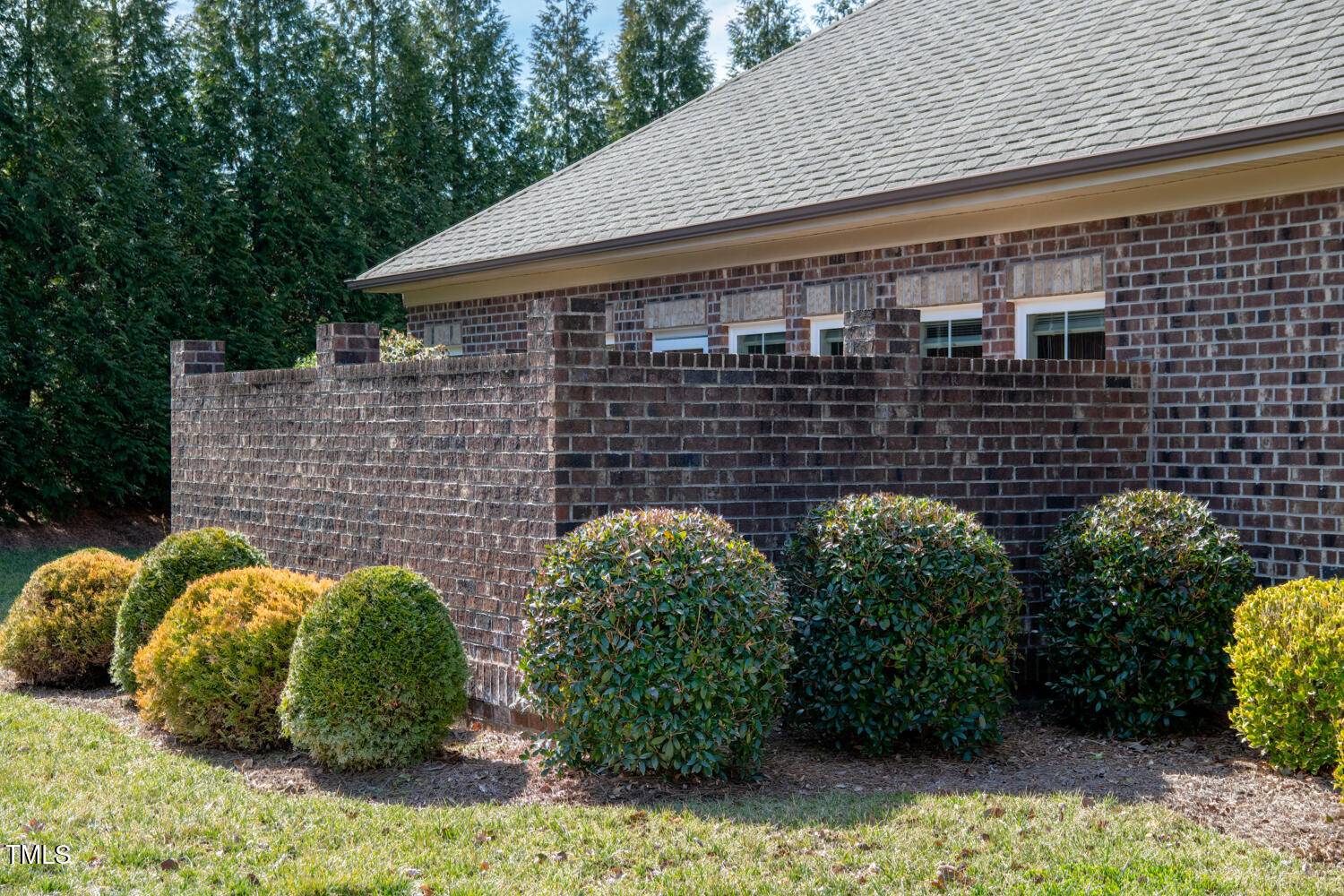 Burlington, NC 27215,2702 Kingsbury Court
