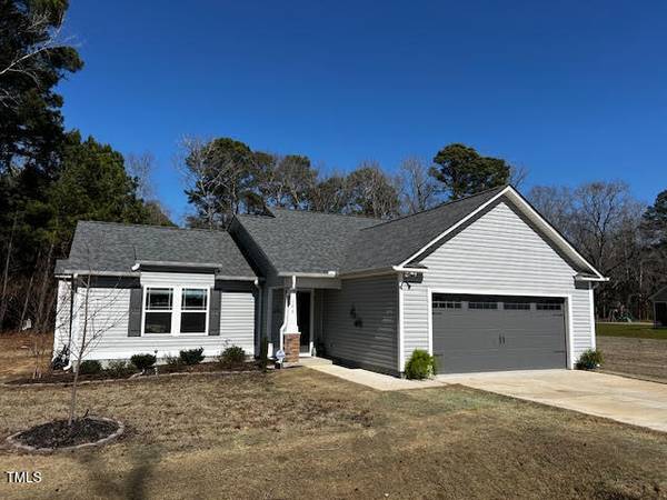 133 Sandcastle Lane, Four Oaks, NC 27524