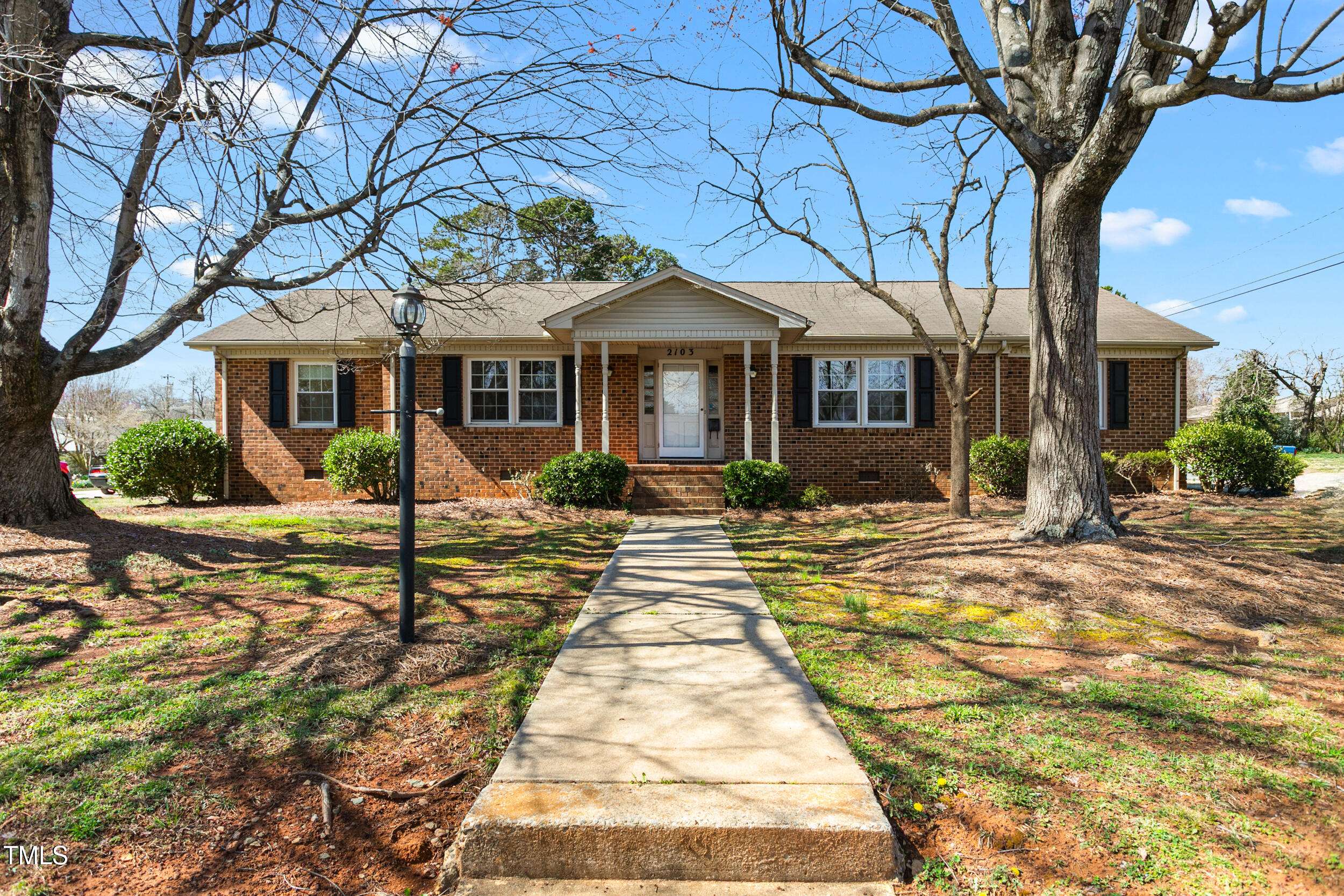 2103 Huntington Road, Burlington, NC 27215