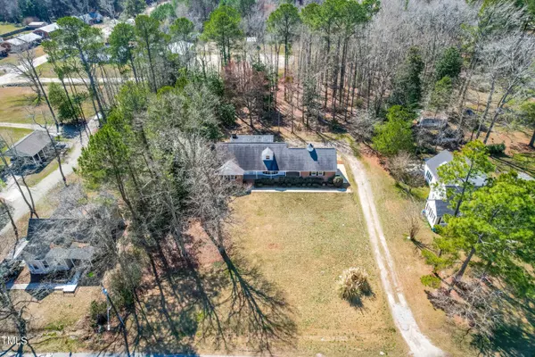 411 E 2nd Street, Kenly, NC 27542