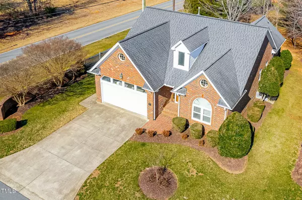 2 Poplar Avenue, Elon, NC 27244