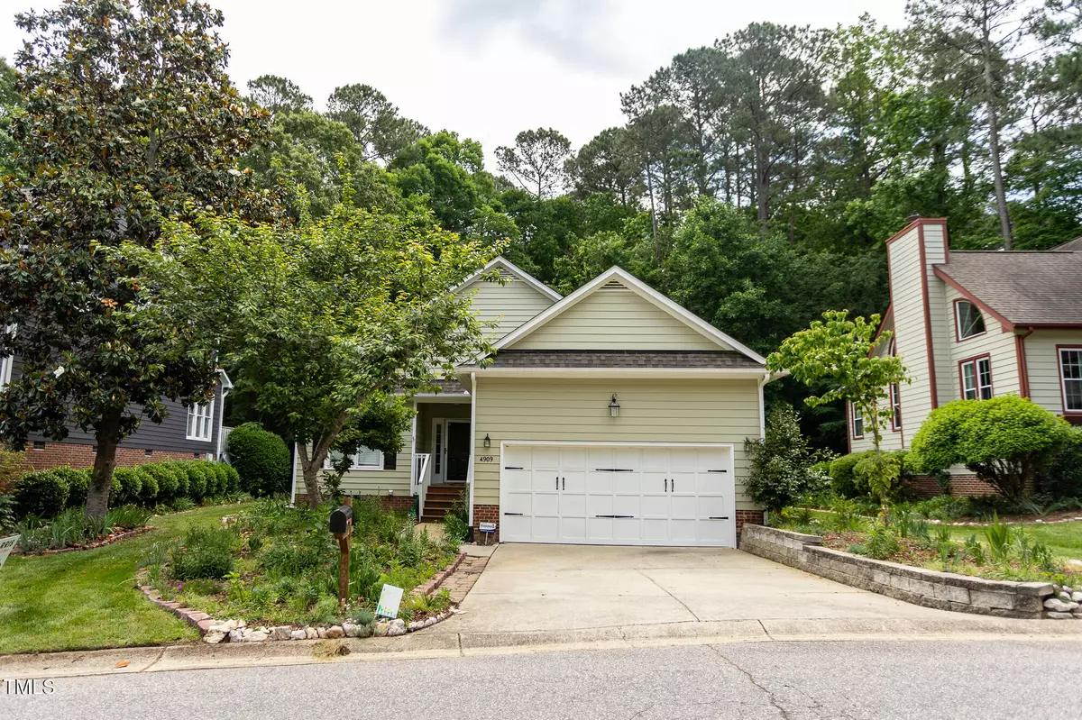 Clayton, NC 27520,4909 Willow Tree Lane