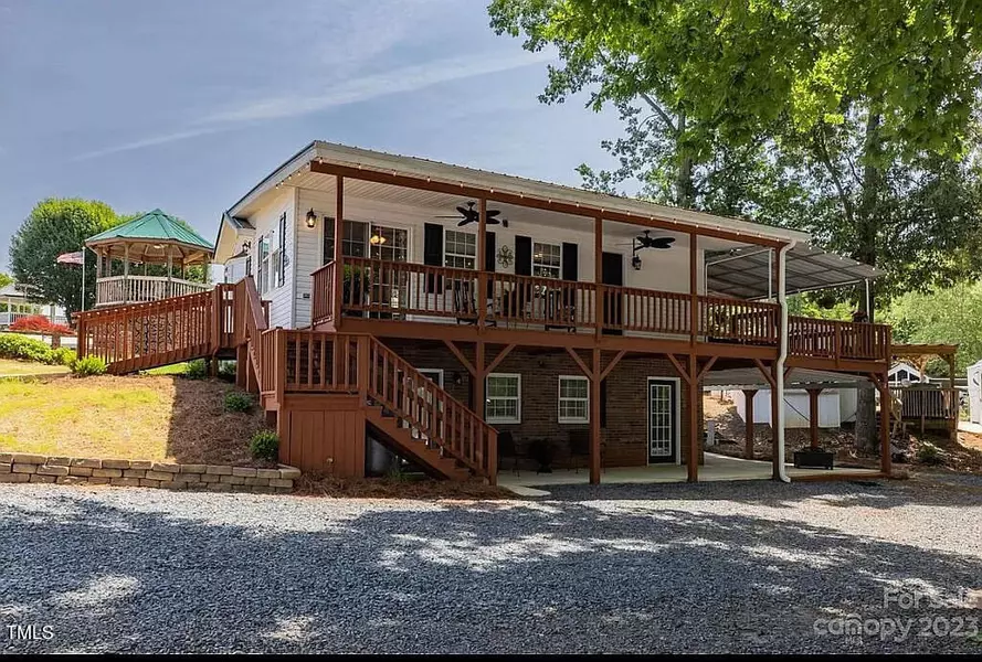129 Grand View Drive, New London, NC 28127