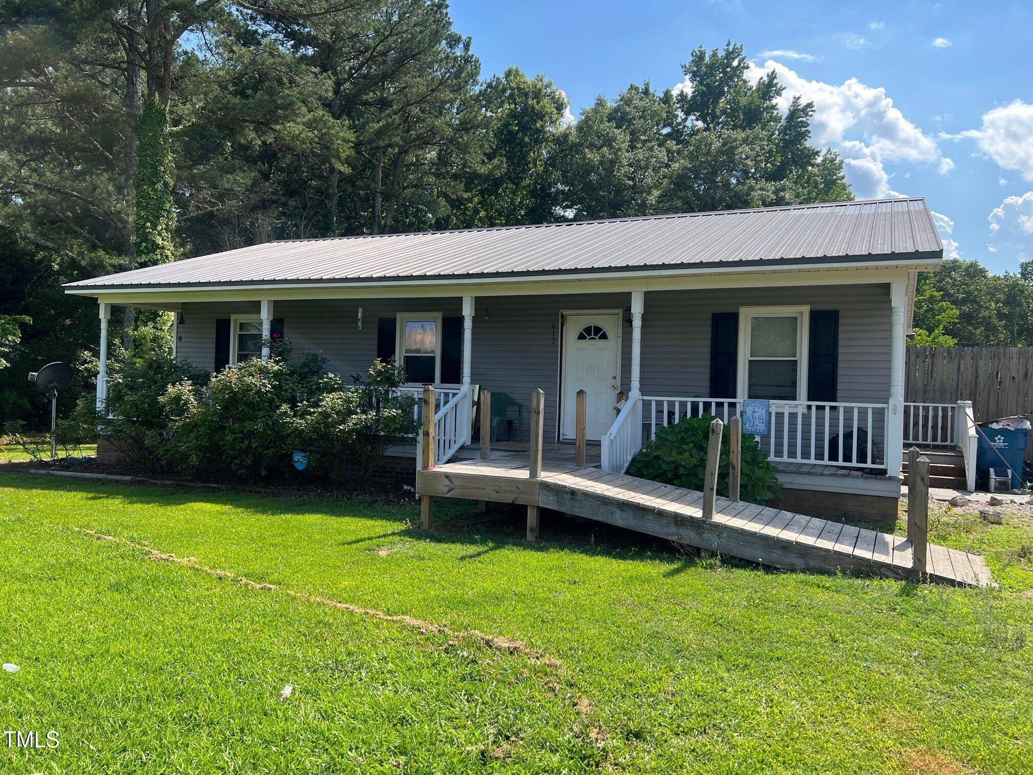 412 Nc-82, Dunn, NC 28334
