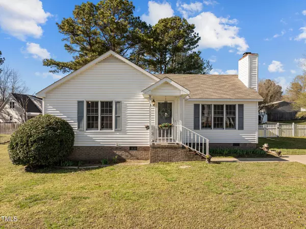 209 Pineview Drive, Zebulon, NC 27597