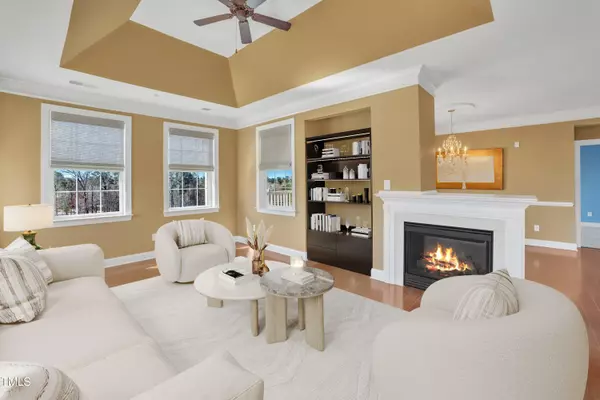 10421 Rosegate Ct #303, Raleigh, NC 27617