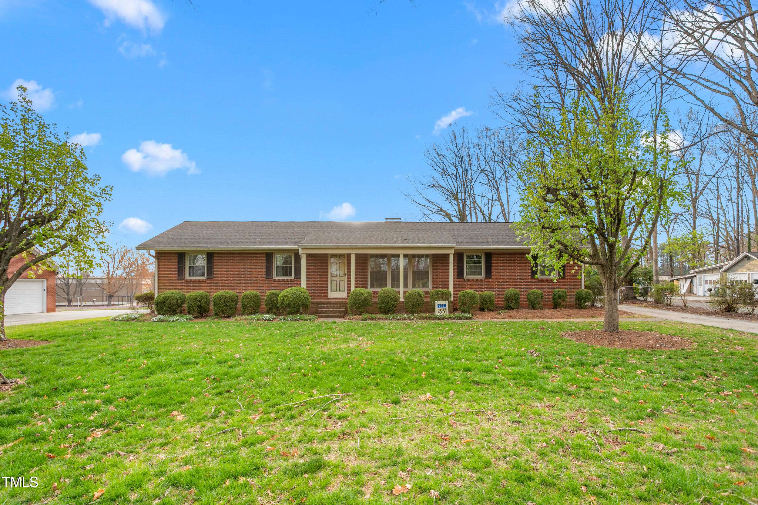 709 S Sellars Mill Road, Burlington, NC 27217