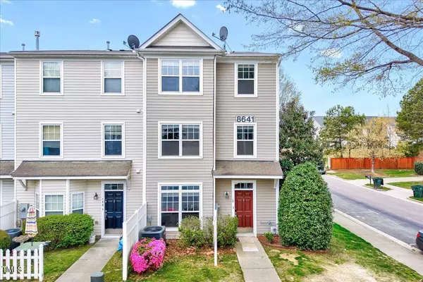 Raleigh, NC 27616,8641 Neuse Club Lane #110