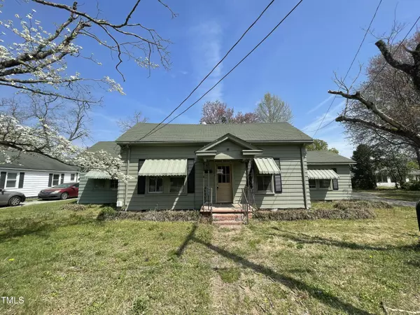 229 E 5th Avenue,  Red Springs,  NC 28377