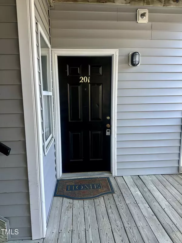 Raleigh, NC 27606,1140 Carlton Avenue #201
