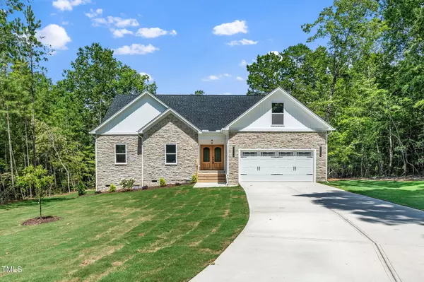 42 Ponchartrain Street, Fuquay Varina, NC 27526