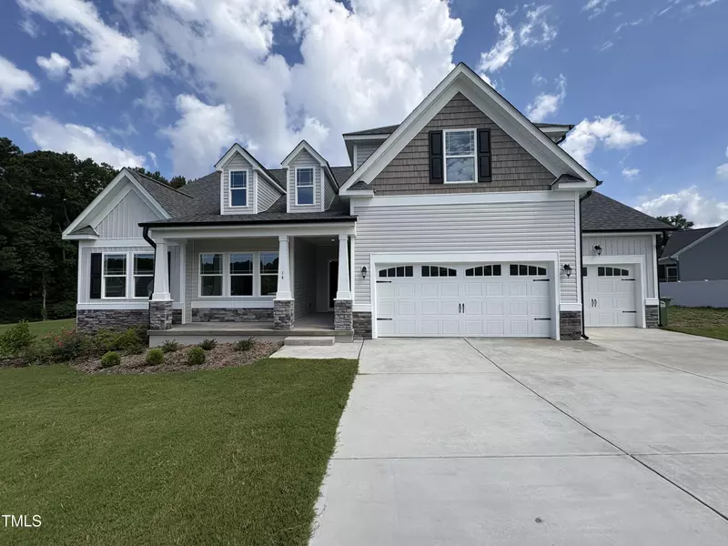 14 Cricket Hill Way, Benson, NC 27504