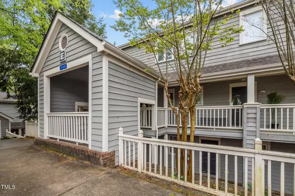 708 Martin Luther King Jr. Boulevard #E2, Chapel Hill, NC 27514