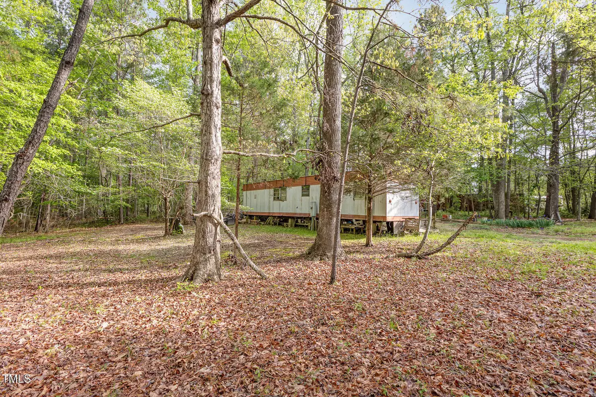 Louisburg, NC 27549,861 Raymond Tharrington Road