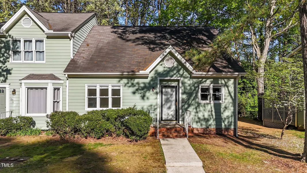 541 Oak Run Drive, Raleigh, NC 27606