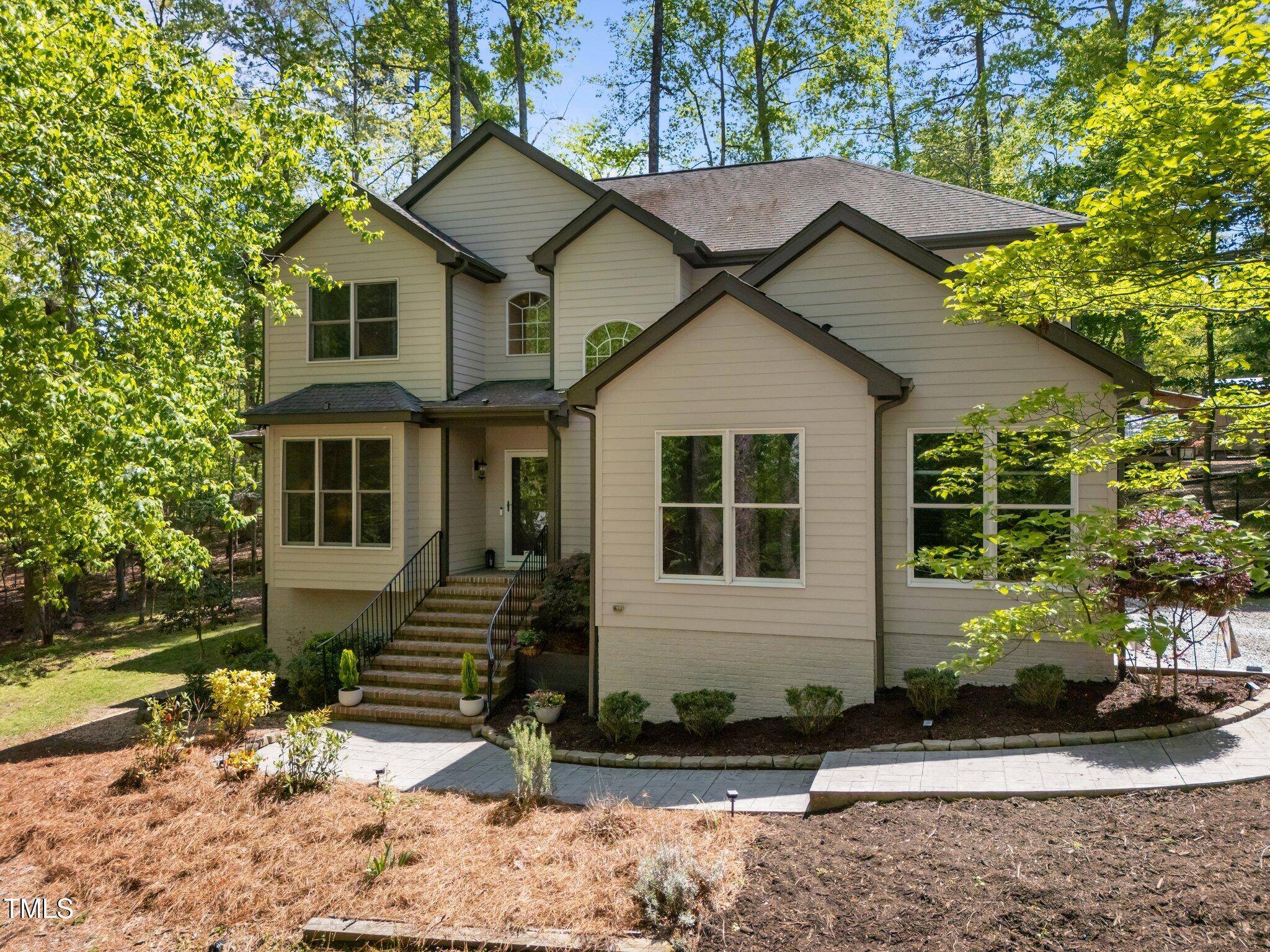 107 Deer Street, Carrboro, NC 27510