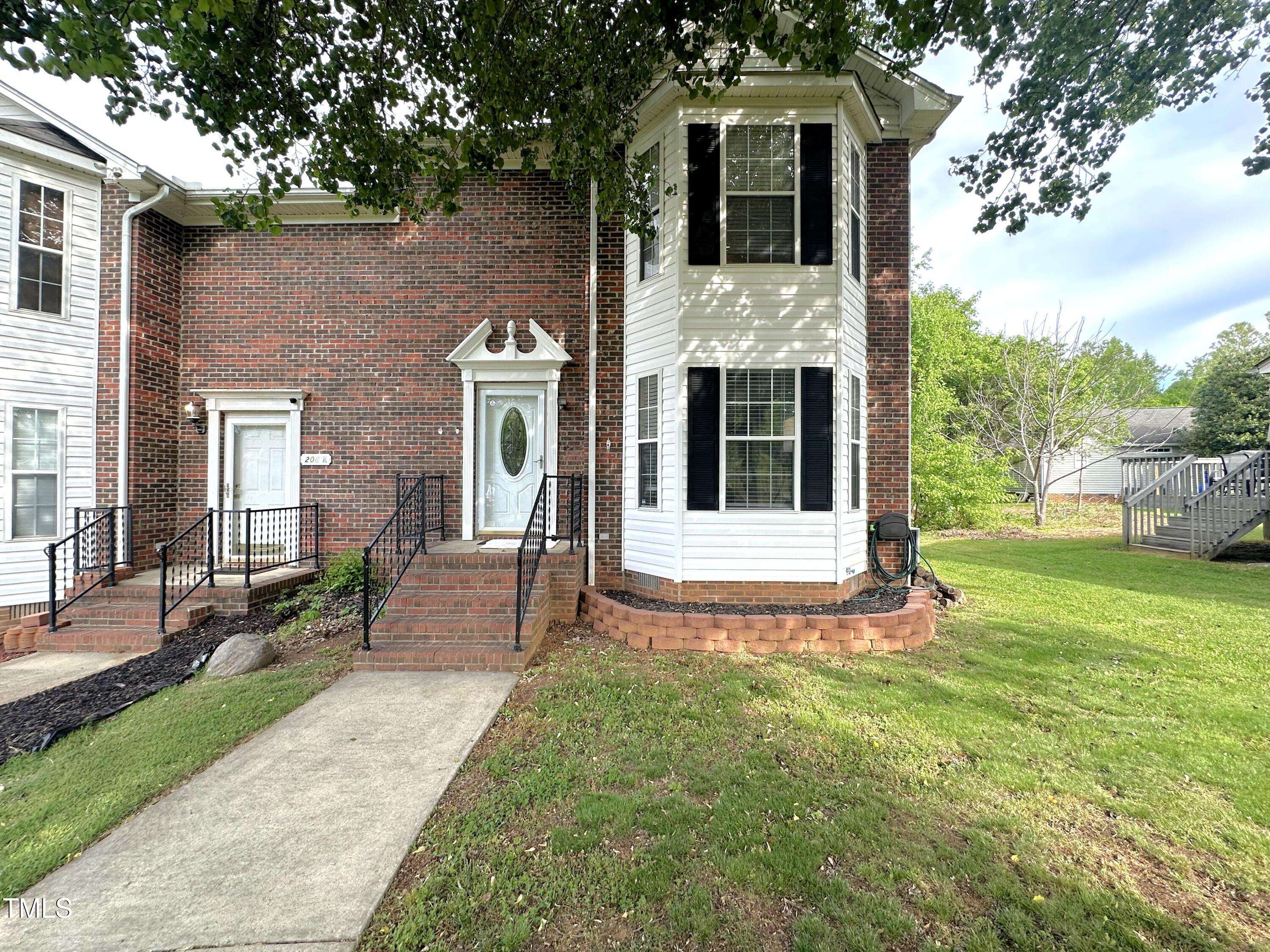 208b Mallard Creek Drive, Graham, NC 27253