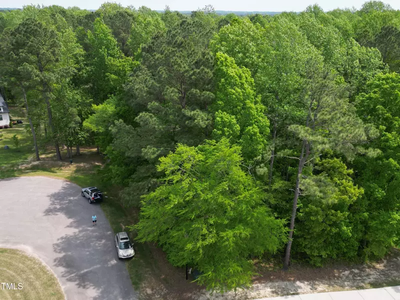 2712 Homestead Forest Road, Zebulon, NC 27597