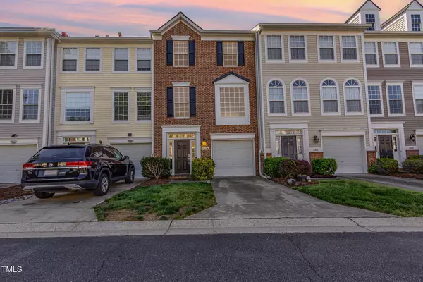 5504 Crabtree Park Court, Raleigh, NC 27612