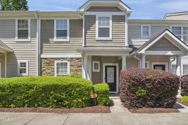 2207 Bankshill Row, Raleigh, NC 27614