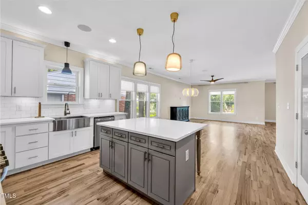 2210 Bedford Avenue, Raleigh, NC 27607