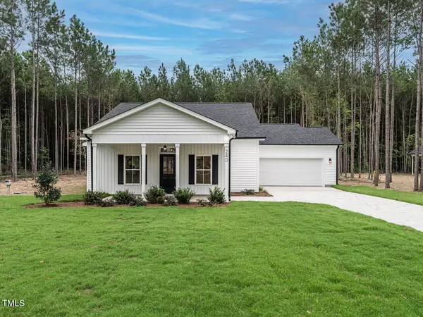 240 Green Pines Estates Drive, Kenly, NC 27542