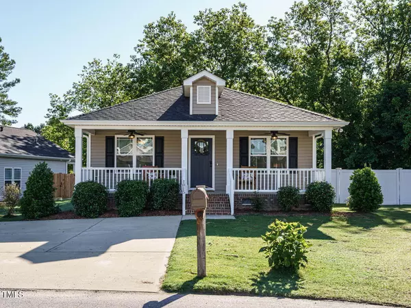 1015 E Maplewood, Benson, NC 27504