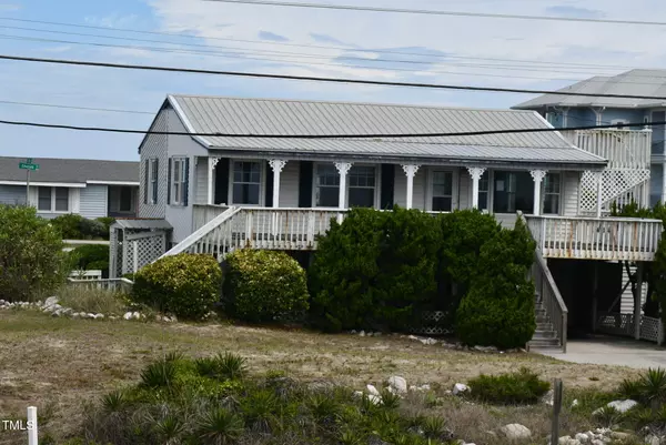 414 Ocean Drive, Emerald Isle, NC 28594