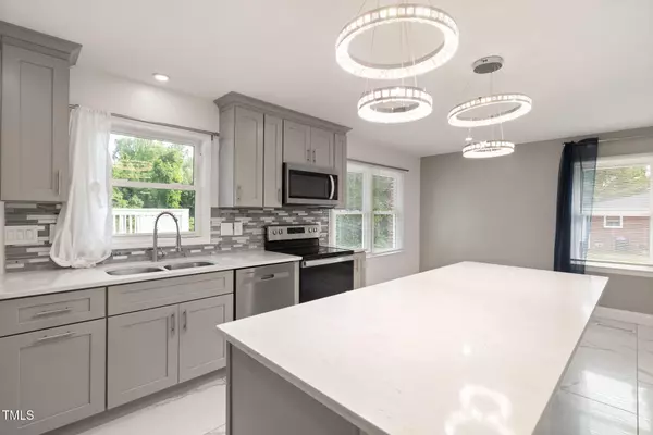 2315 Oxford Road, Henderson, NC 27536