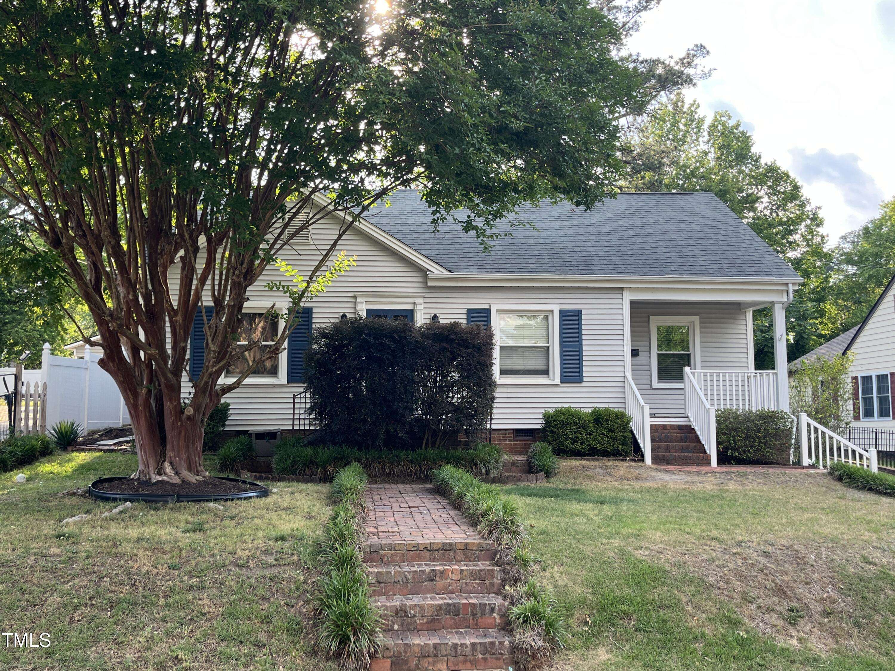 436 Rollingwood Circle, Fayetteville, NC 28305