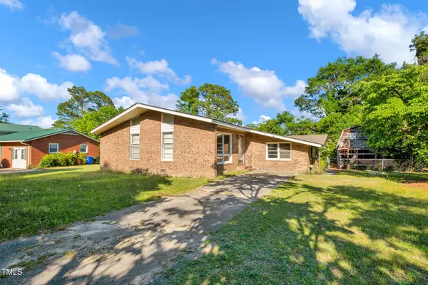 5830 Mcdougal Drive, Fayetteville, NC 28304