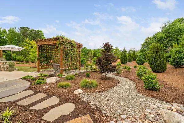 829 Churton Place, Cary, NC 27518