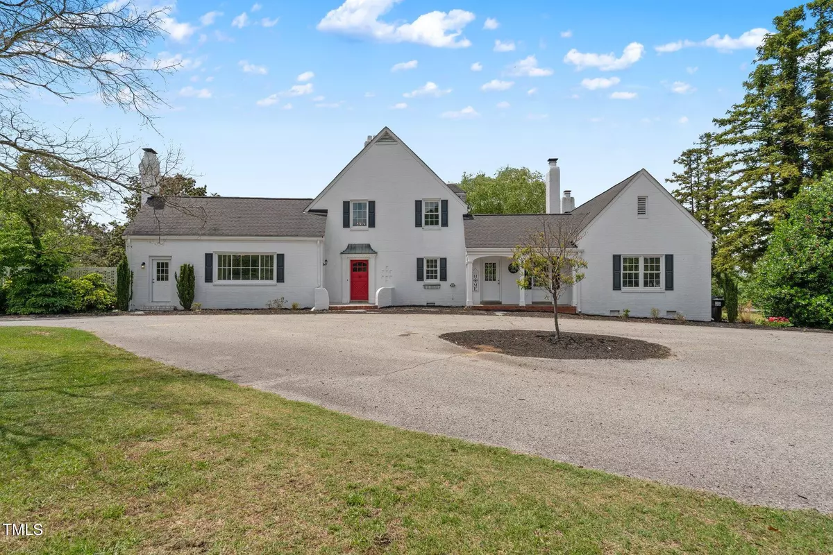 Coats, NC 27521,70 S Patterson Street