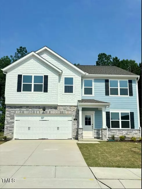 801 Comice Pear Way, Willow Springs, NC 27592