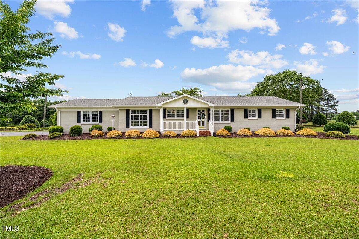 360 Country Way,  Sanford,  NC 27332
