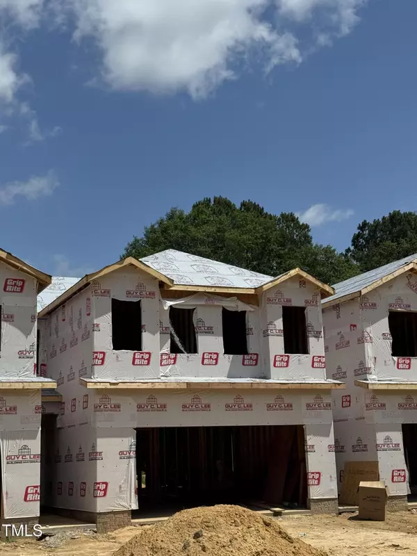 176 W Allen Street, Four Oaks, NC 27524