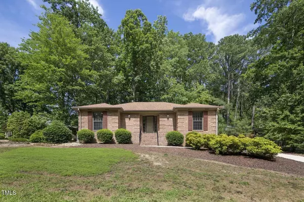 136 Sycamore Street,  Cary,  NC 27513