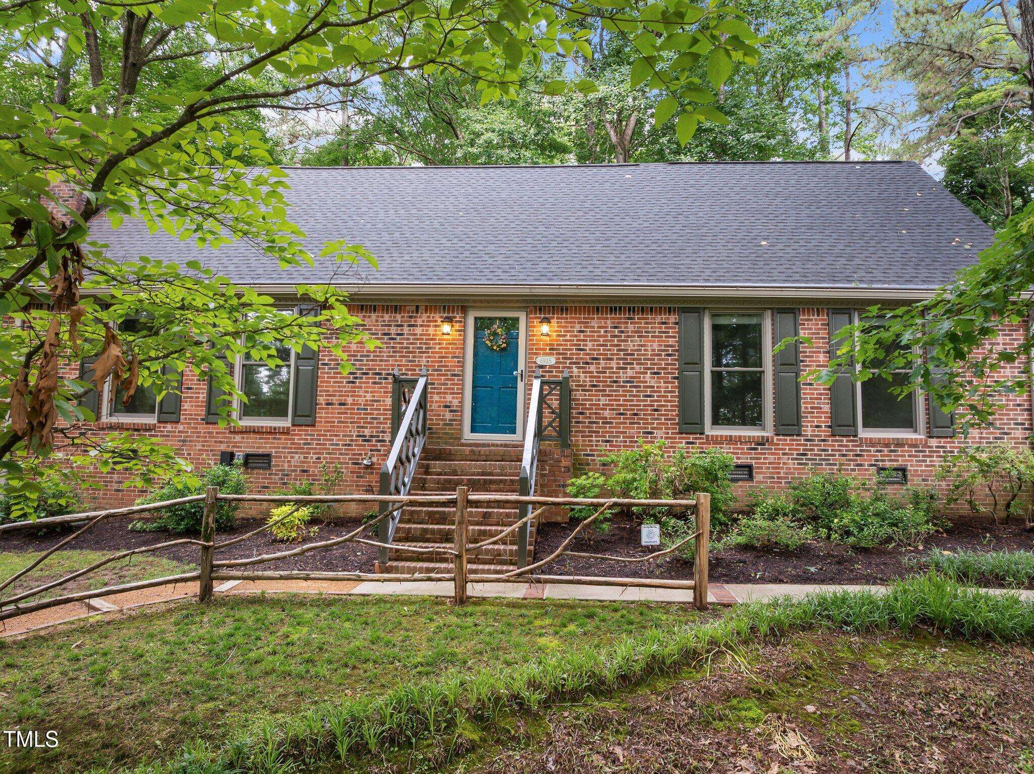 6925 Valley Lake Drive, Raleigh, NC 27612