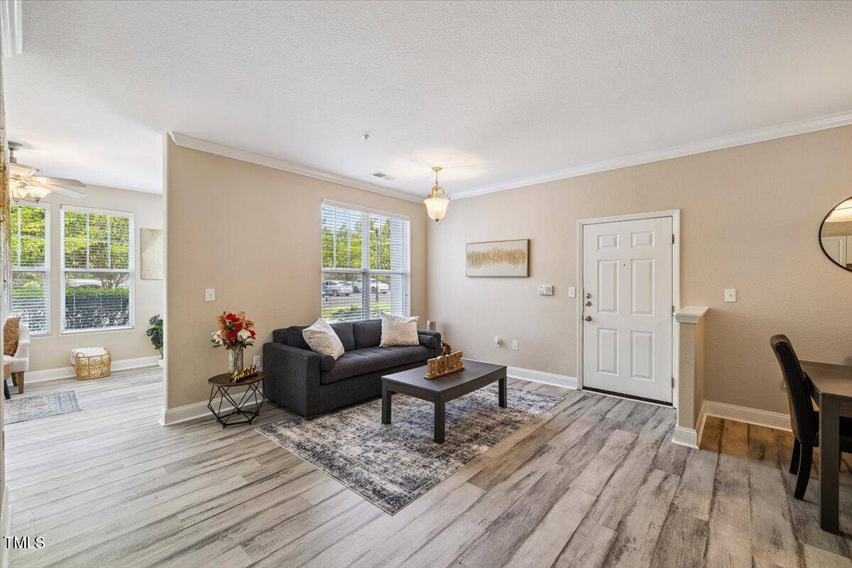 1912 Parkside Village Drive, Clayton, NC 27520
