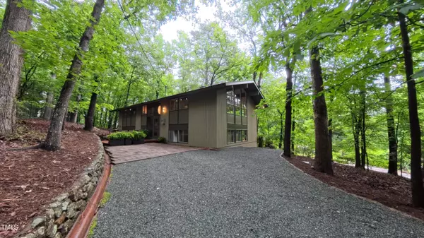 1 Davie Lane, Chapel Hill, NC 27514