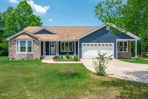 390 Lake Magnolia Way, Smithfield, NC 27577