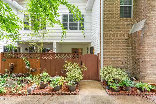 320 Summerwalk Circle, Chapel Hill, NC 27517